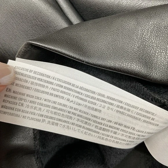 Abercrombie & Fitch Black Faux Leather Sleeveless Mini Dress Size Medium - Picture 8 of 8